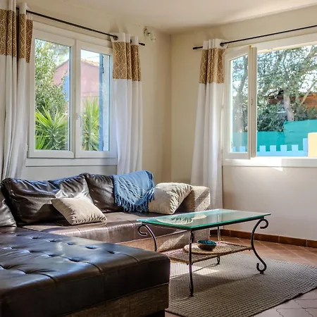 Vakantiehuis Atypique, Cabanon Bord De Hyères